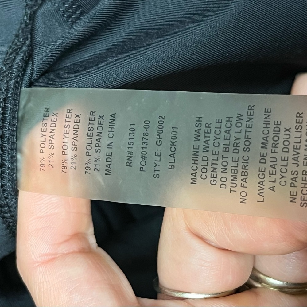 Good American Performance Leggings - image 6